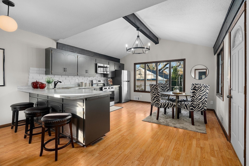 For Sale $339,900 • Co-Listing Agent