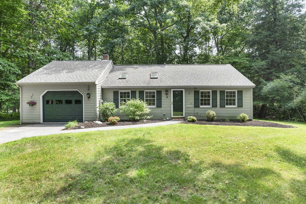38 Gail Ln, Yarmouth, ME 04096 - photo 1
