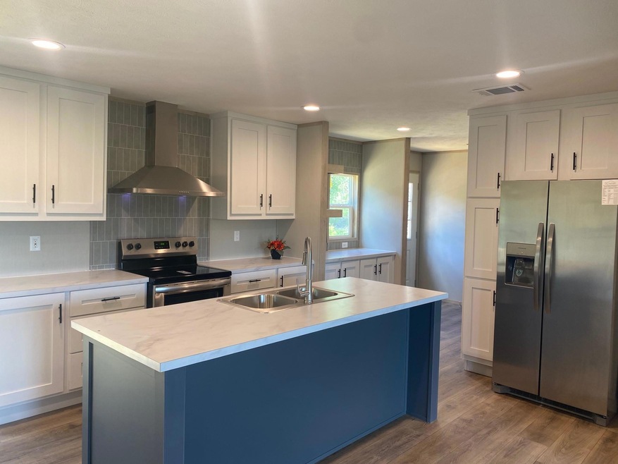 110 Kailyn Ln, Weatherford, TX 76085 - photo 1