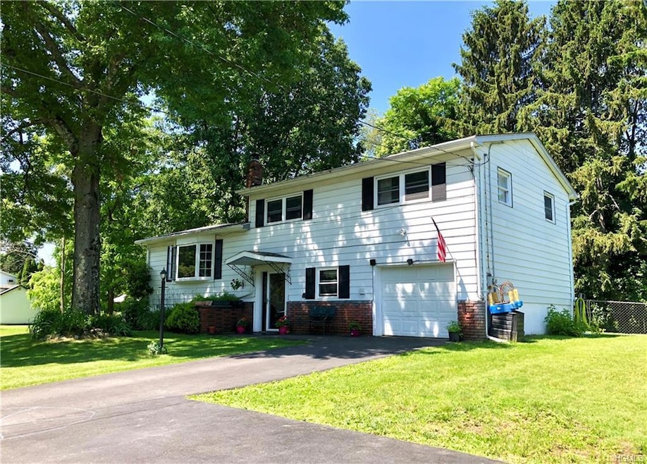 317 Lake Vue Dr, Montgomery, NY 12549 - photo 1