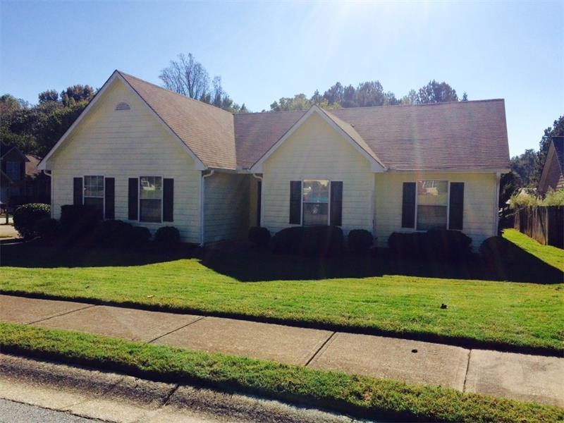Wonderful ranch home in sought after community of 
