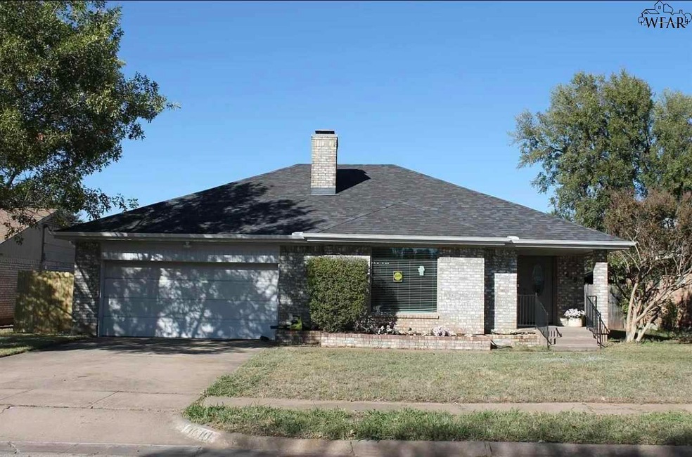 1610 Aldrich Ave, Wichita Falls, TX 76302 - photo 1