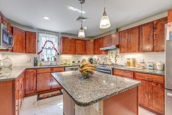 66 Astor St, Lynn, MA 01905 - photo 1