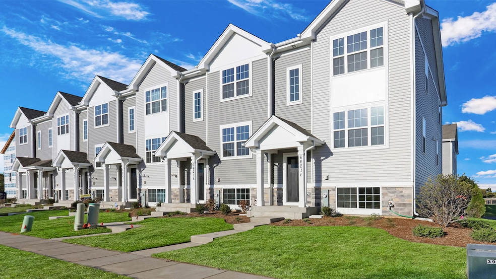 6520 Linden Trail unit A, Wonder Lake, IL 60097 - photo 1