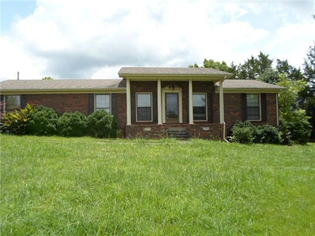 609 S Hillcrest Dr, Shelbyville, TN 37160 - photo 1