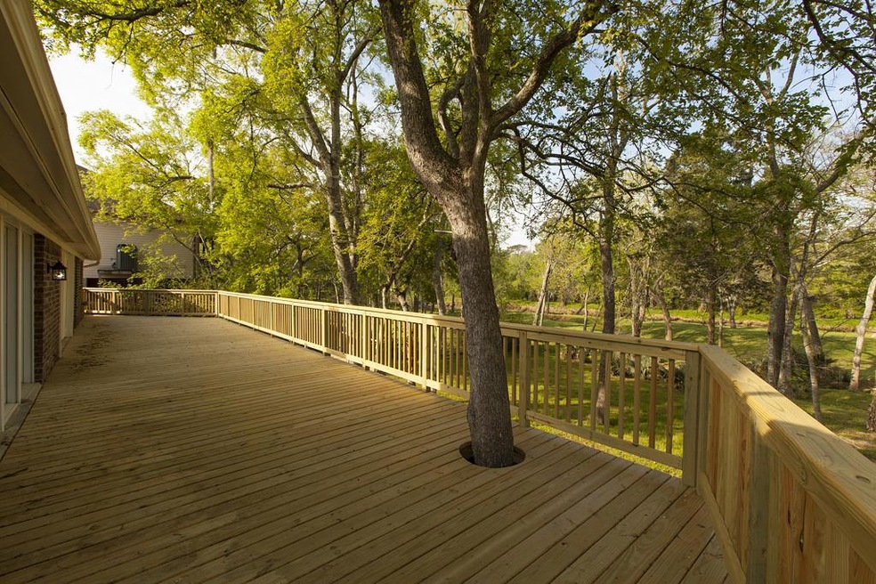 5466 Apple Blossom Ln, Friendswood, TX 77546 - photo 1