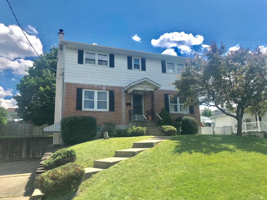 90 W Swallow St, Olyphant, PA 18447 - photo 1