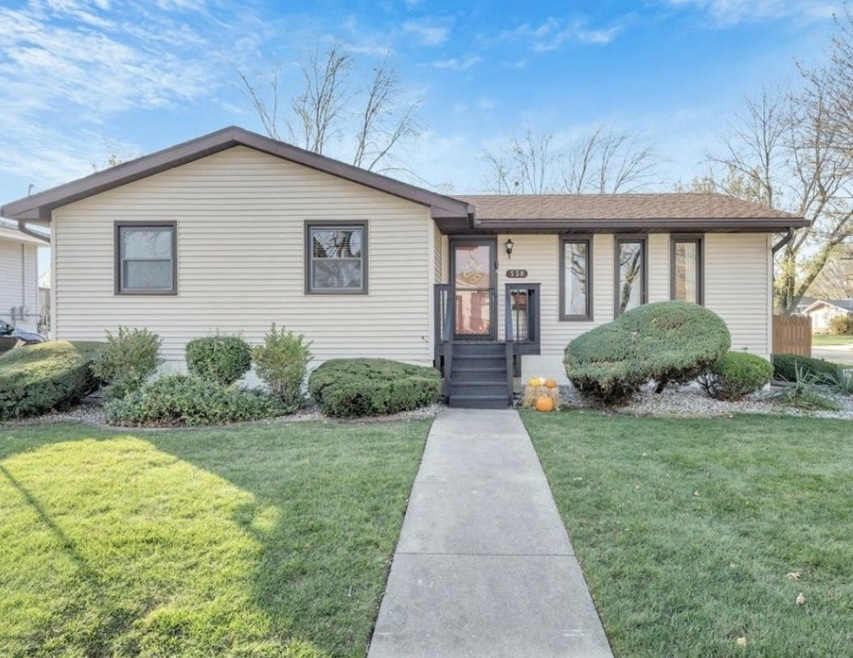 538 Fillmore Ave, Dyer, IN 46311 - photo 1