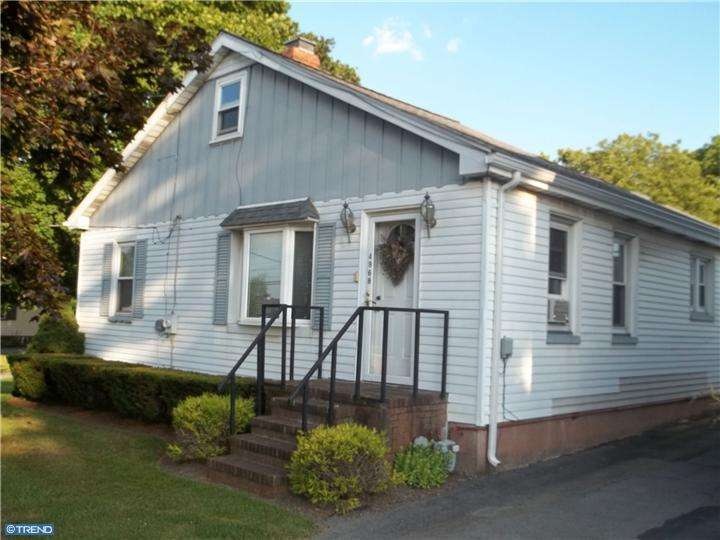 4968 Buckeye Rd, Emmaus, PA 18049 - photo 1