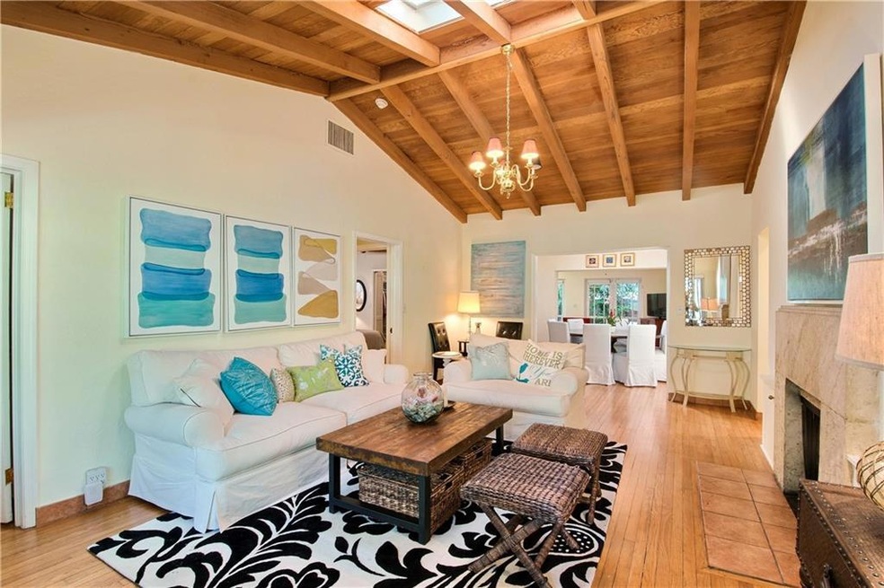 Living/dining/family room