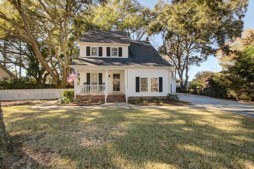 1027 Grand Concourse St, Charleston SC (