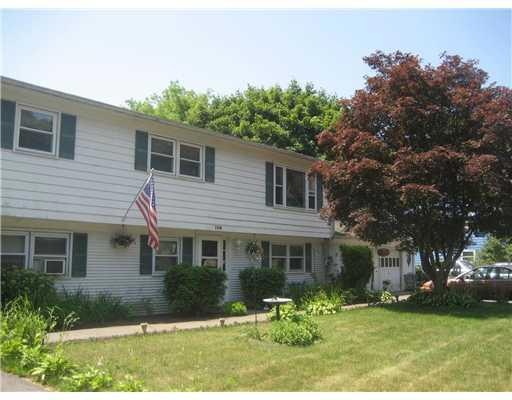 106 Stanfield St, Warwick, RI 02889 - photo 1