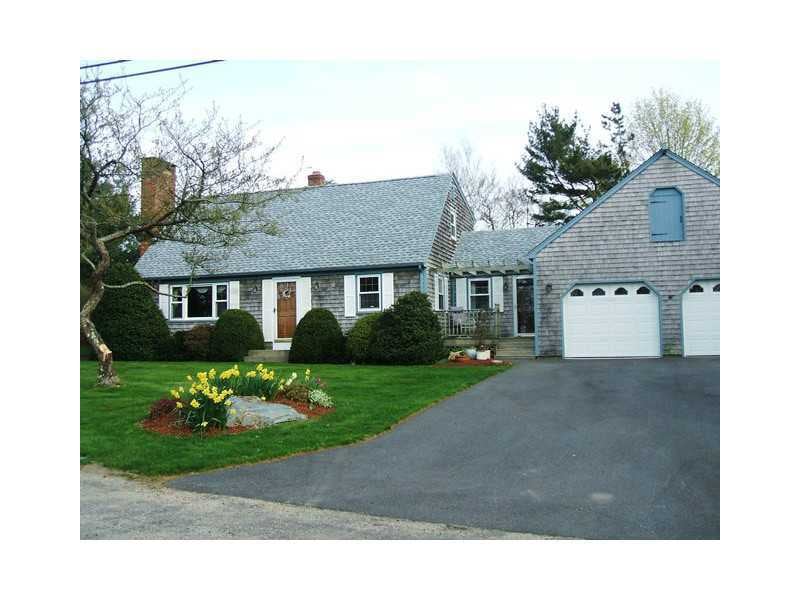 6 Ellen Rd, Middletown, RI 02842 - photo 1