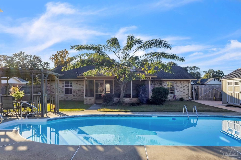 Under Contract $299,900