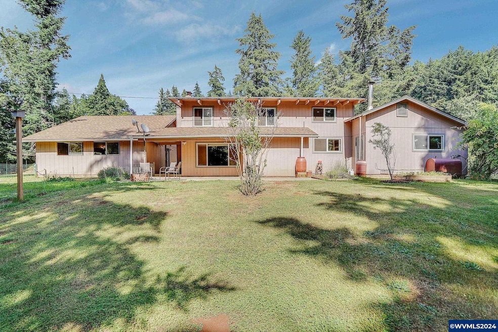 Under Contract $929,000 • Co-Listing Agent