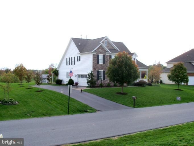 747 Shannon Dr N, Greencastle, PA 17225 - photo 1