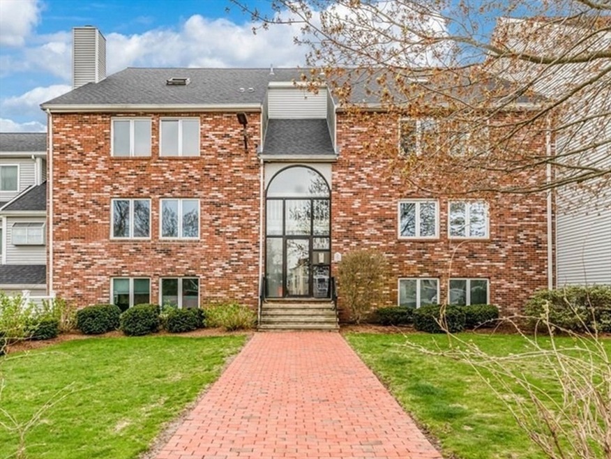 110 Burkhall St unit D, South Weymouth, MA 02190 - photo 1