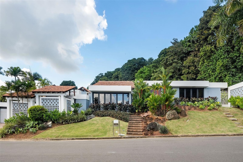 B-58 Urb La Colina, Guaynabo, PR 00969 - photo 1