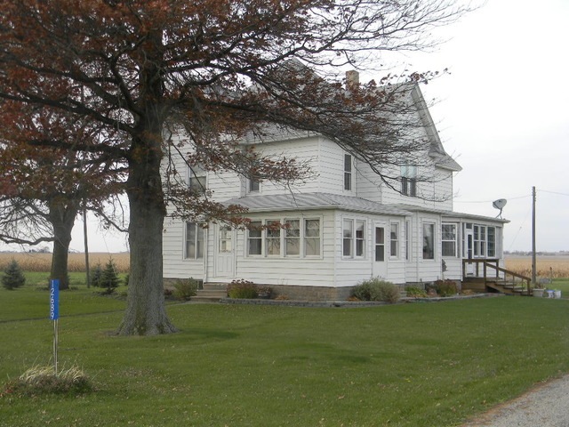 12689 1745 Ave N, Wyanet, IL 61379 - photo 1