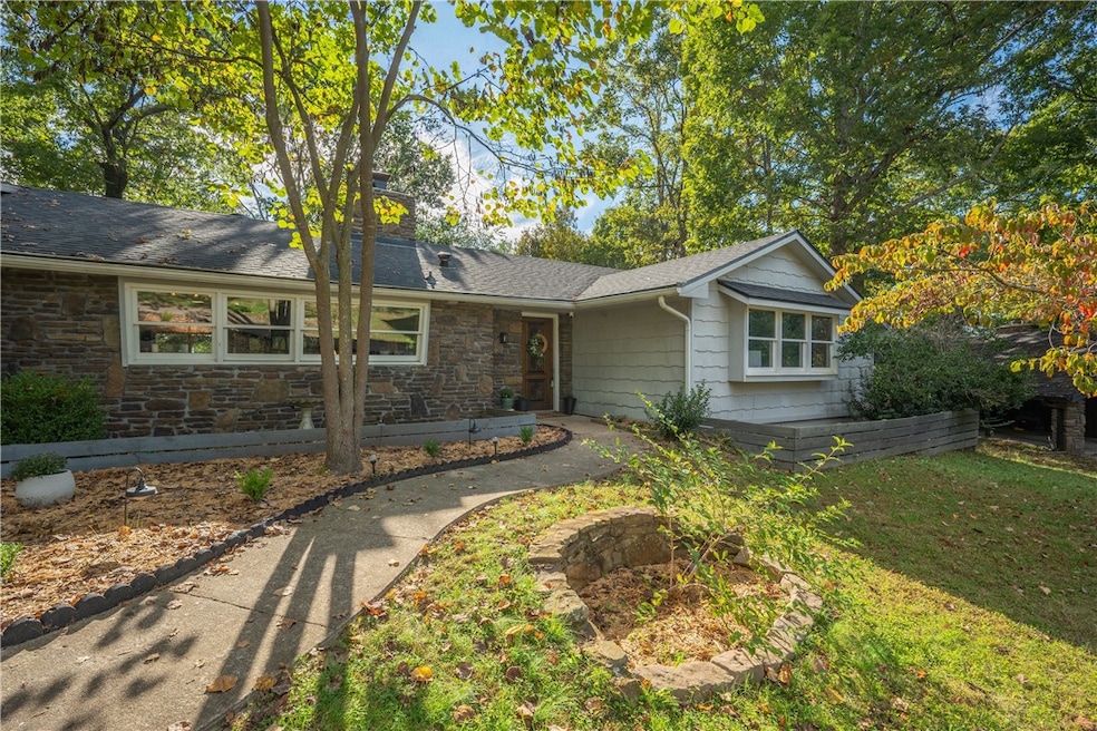 13 Wimbledon Way, Bella Vista, AR 72715 - photo 1