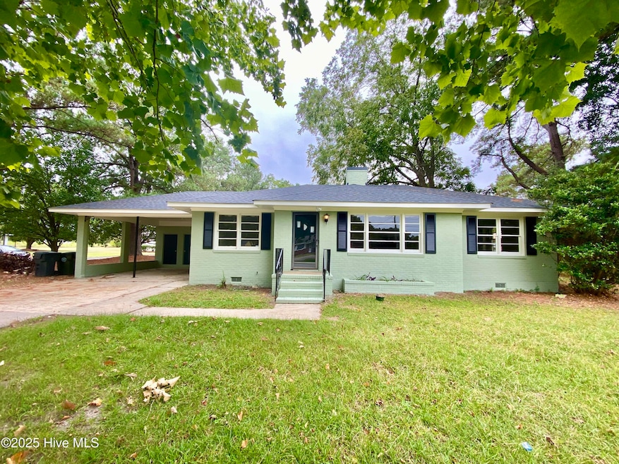 652 E New Hope Rd, Goldsboro, NC 27534 - photo 1