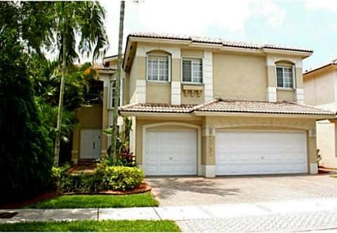 10952 NW 73rd St, Doral, FL 33178 - photo 1
