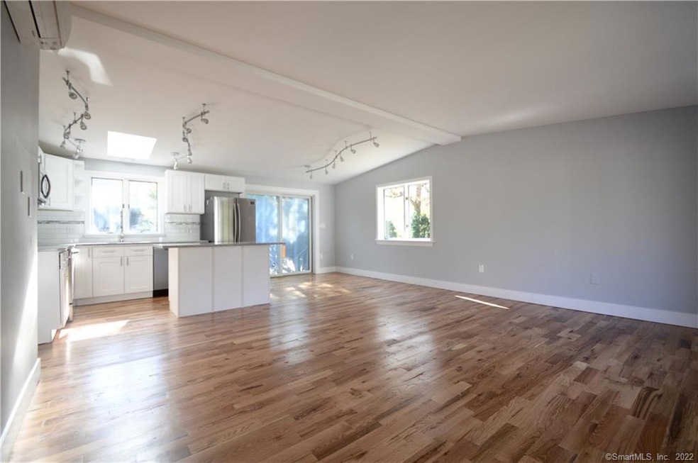 39 Oakview Cir, Westport, CT 06880 - photo 1