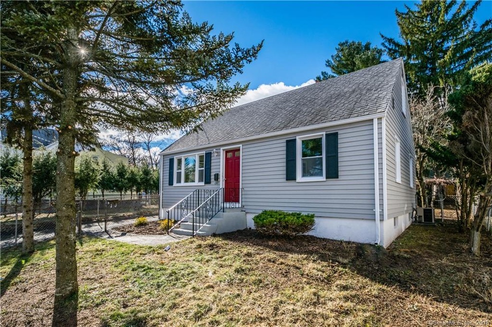 114 Lawlor St, New Britain, CT 06051 - photo 1