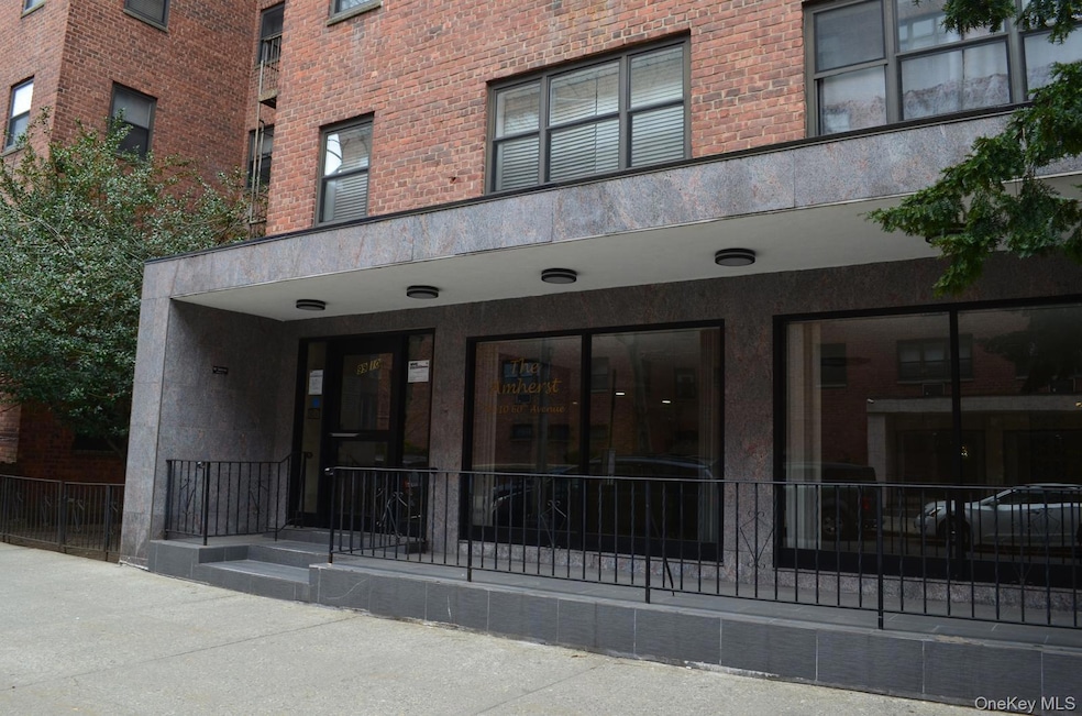 Pending $229,000 • Co-Listing Agent