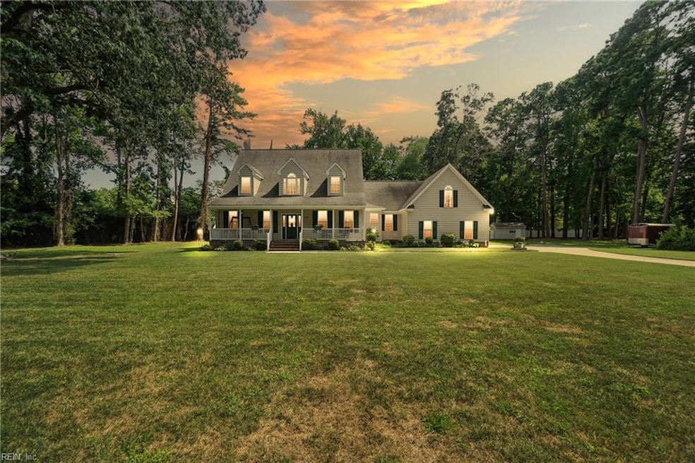 140 Higgins Ln, Hampton, VA 23664 - photo 1