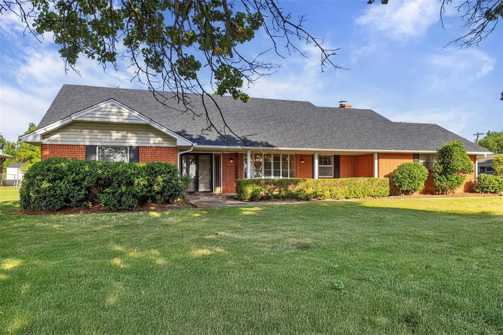 3306 N Oklahoma Ave, Shawnee, OK 74804 - photo 1