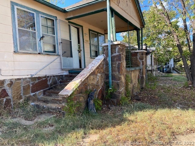 1215 S 8th St, McAlester, OK 74501 - photo 1