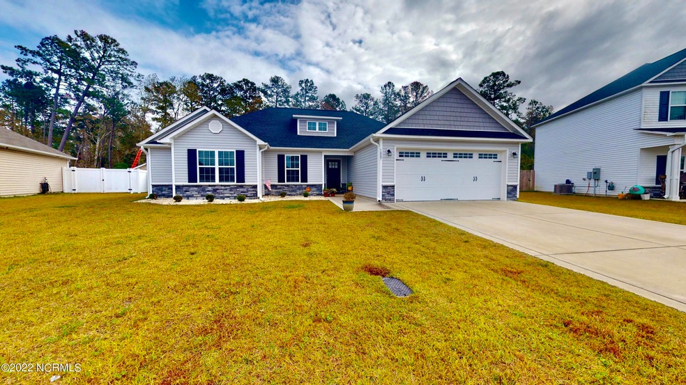 1007 Spot Cir, New Bern, NC 28562 - photo 1