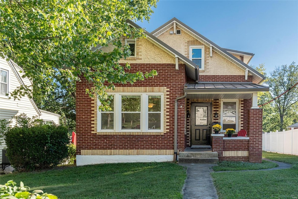 Welcome to 1522 E. 5th Street!
