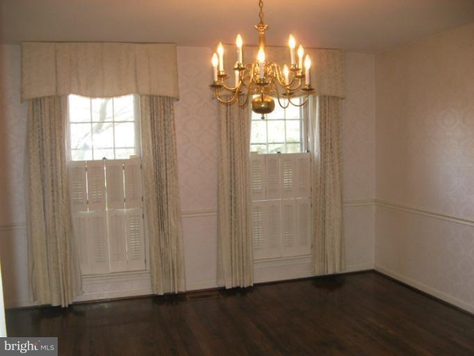 6680 Midhill Place, Falls Church, VA 22043 - photo 1