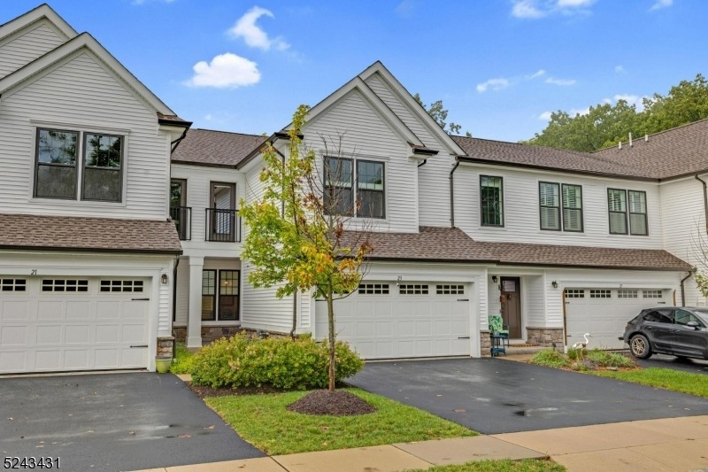 23 Bellflower Ct, Hackettstown, NJ 07840 - photo 1