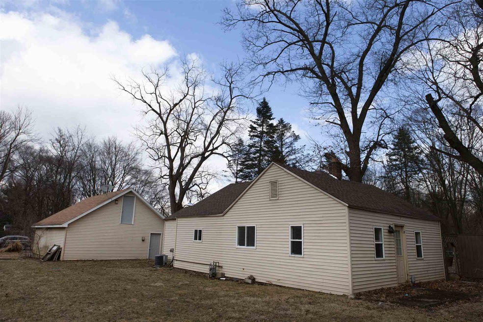 19050 Barquer Ct, South Bend, IN 46637 - photo 1