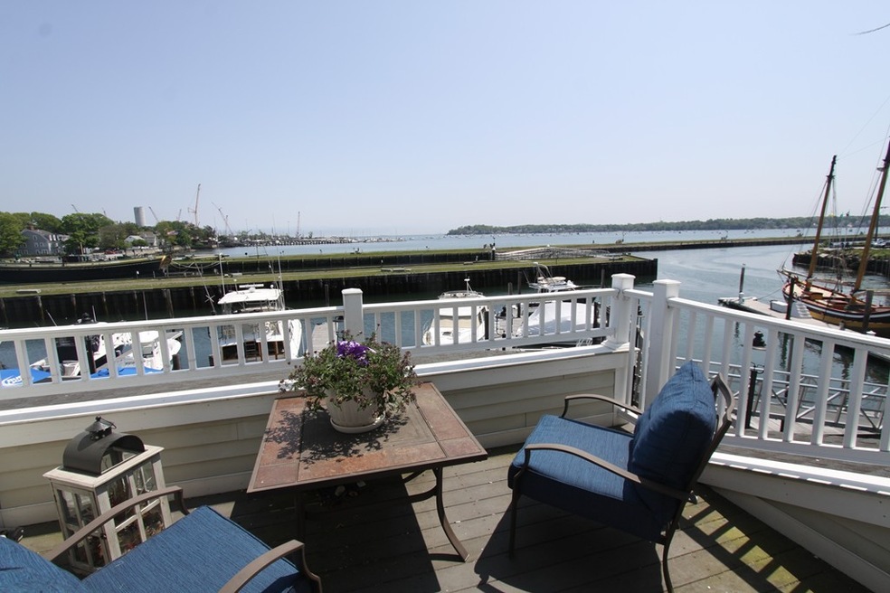 92 Wharf St unit 92C, Salem, MA 01970 - photo 1