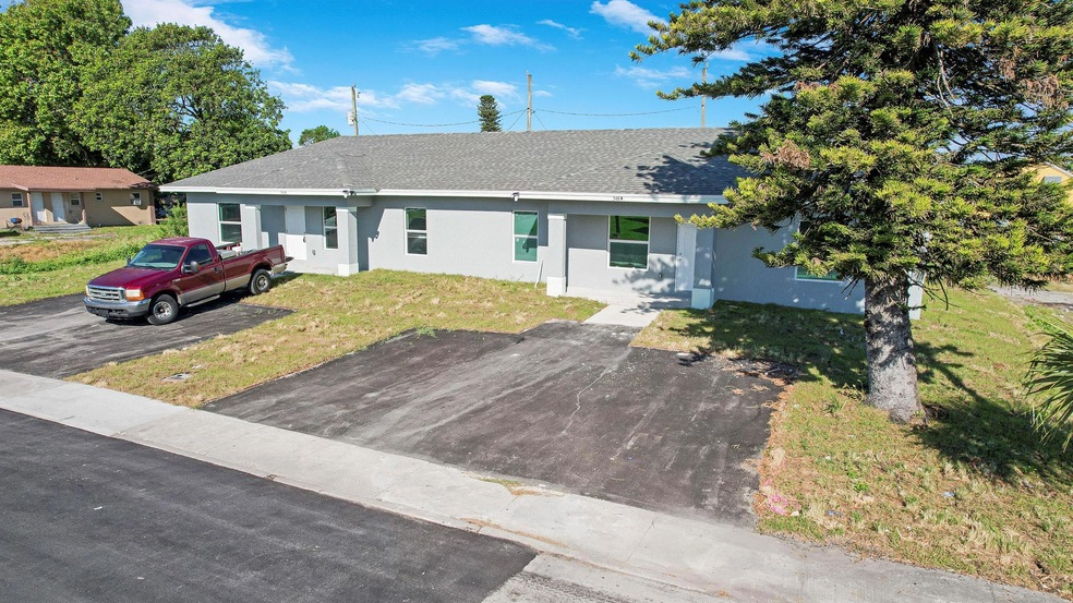 548 SW 5th St unit B, Belle Glade, FL 33430 - photo 1