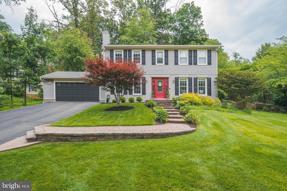 12222 Folkstone Dr, Herndon, VA 20171 - photo 1
