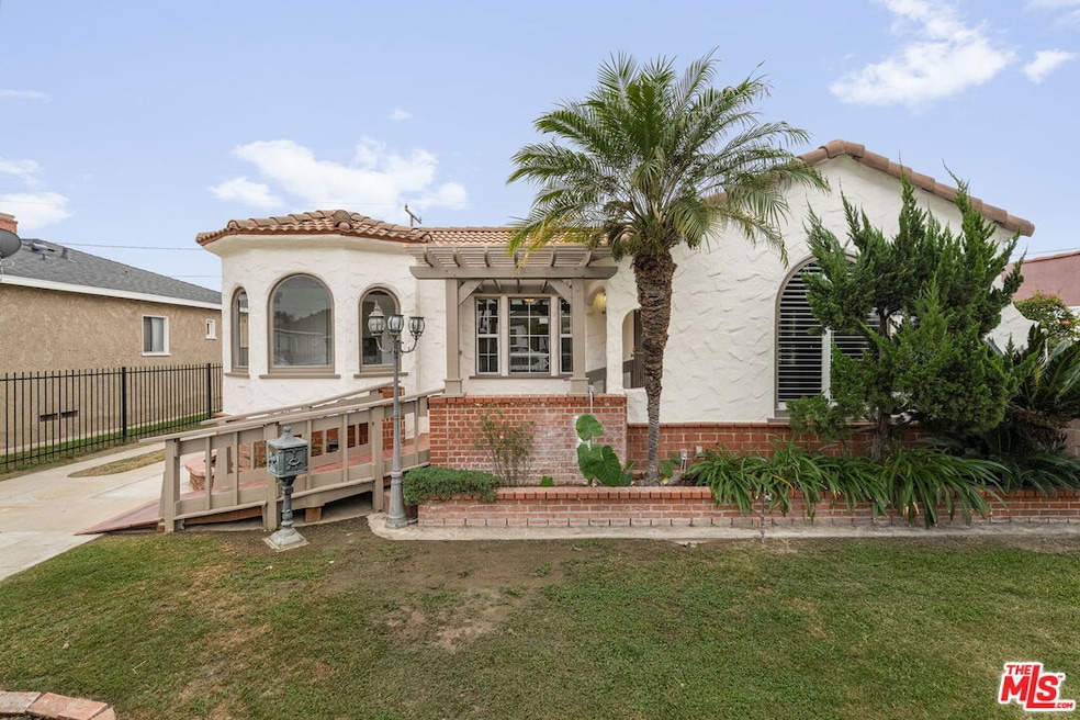 Pending $595,000 • Co-Listing Agent