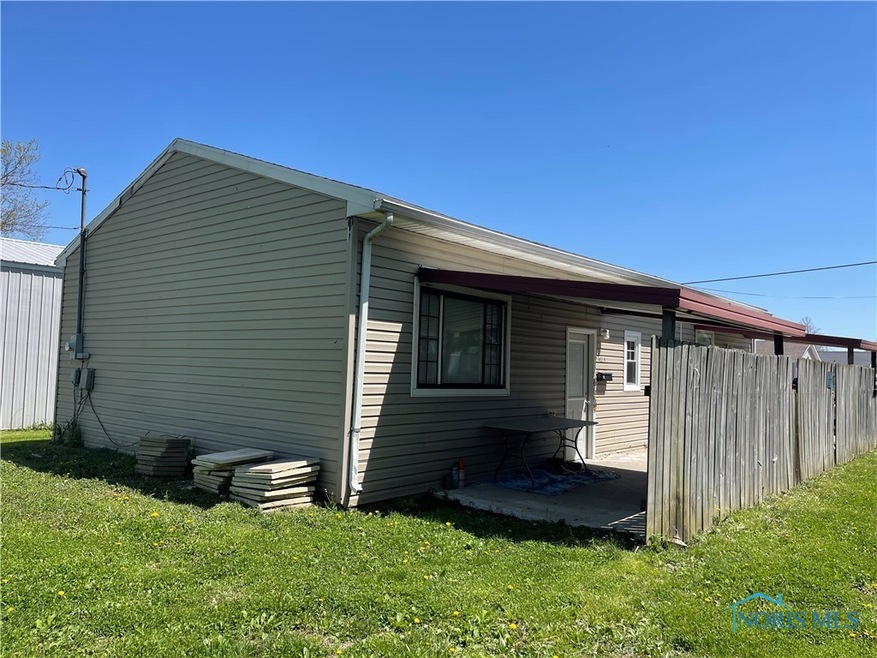 1802 Sherry St, Findlay, OH 45840 - photo 1