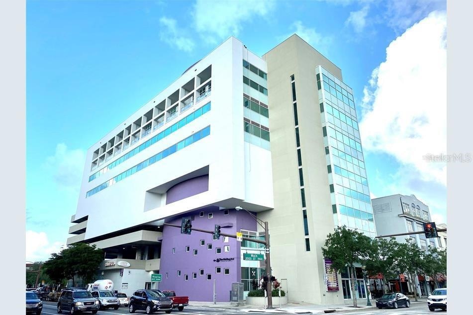 For Sale $650,000 • Co-Listing Agent