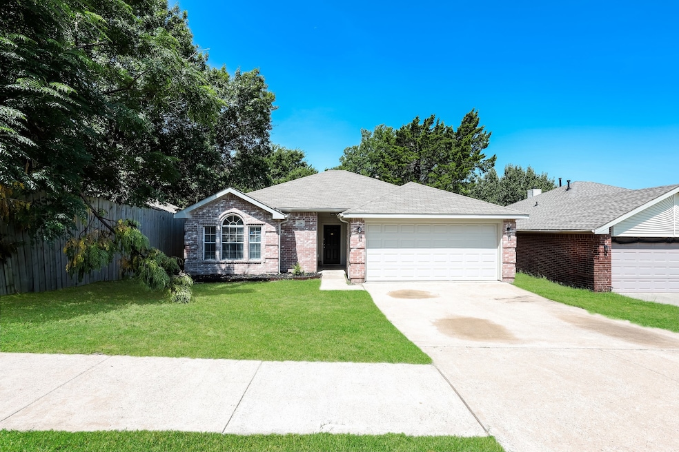 Pending $272,000 • Co-Listing Agent