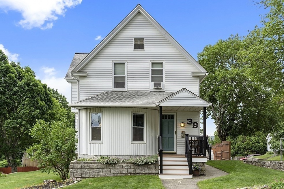 39 Forsberg St, Worcester, MA 01607 - photo 1