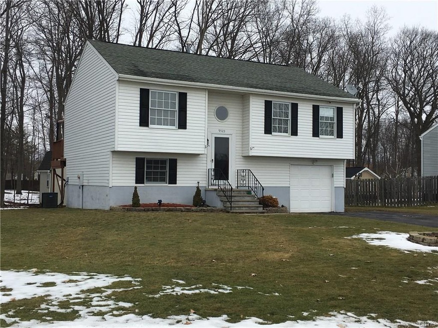 Welcome home to 9523 Glengarriff Dr.