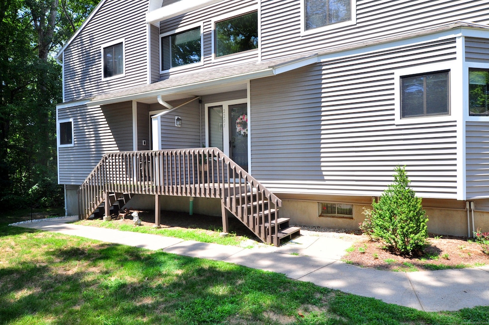 2201 Mill Pond Dr unit 2201, South Windsor, CT 06074 - photo 1