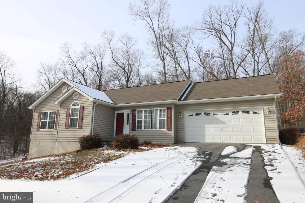 259 Longwood Dr, Bunker Hill, WV 25413 - photo 1