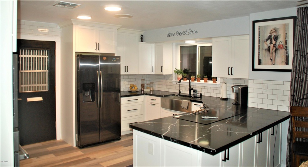 Beautiful Quartz and Backsplash