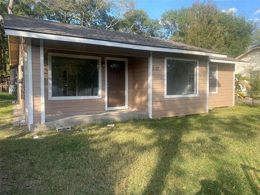 7117 Weyburn St, Houston, TX 77028 - photo 1